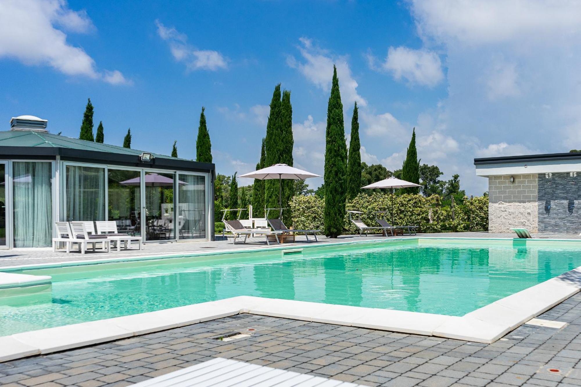 Casale Delle Ronde B&B Latina Bagian luar foto