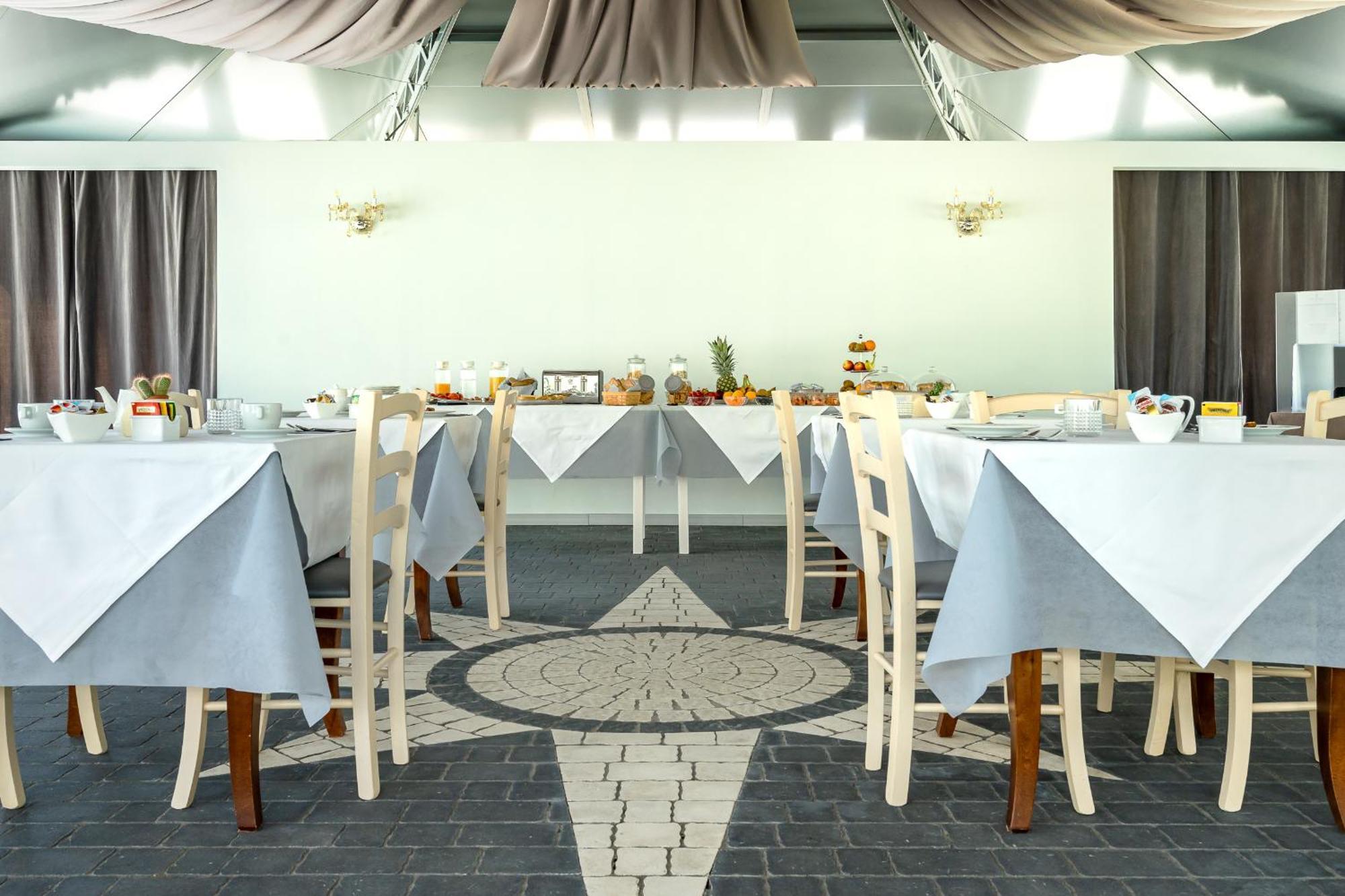Casale Delle Ronde B&B Latina Bagian luar foto